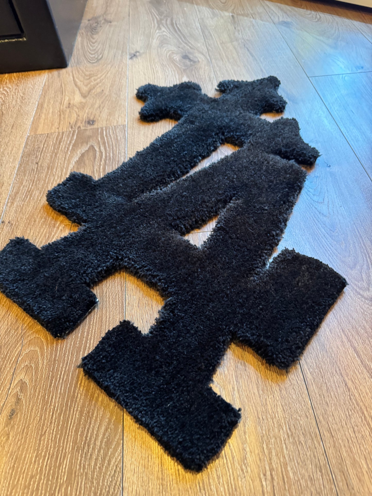 LA RUG